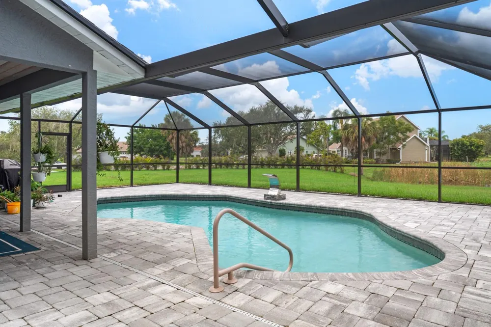 6187 9TH AVENUE CIRCLE NE Bradenton, FL 34212