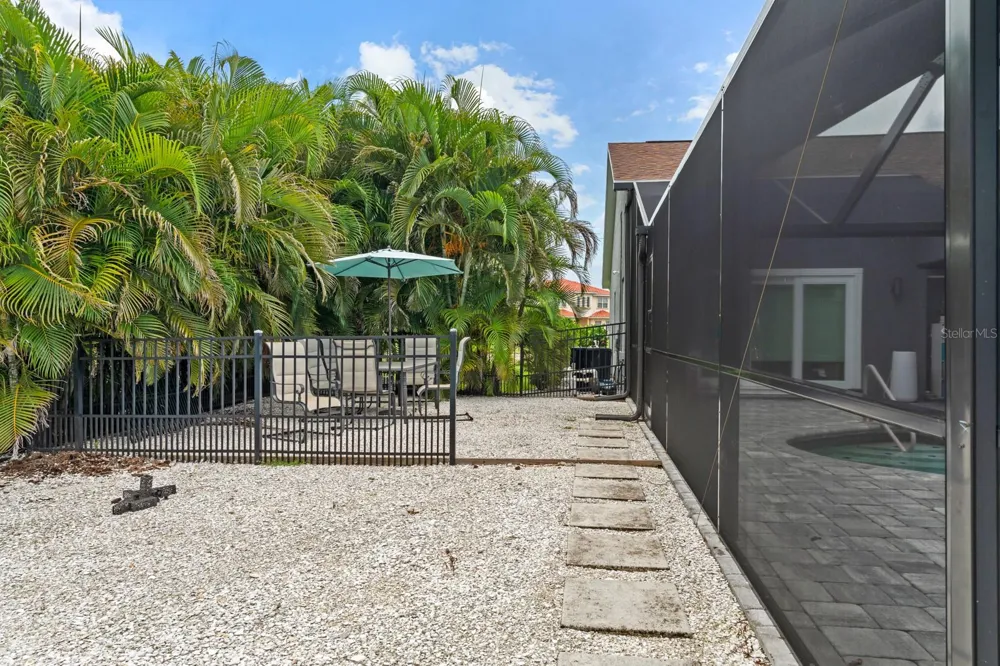 6187 9TH AVENUE CIRCLE NE Bradenton, FL 34212