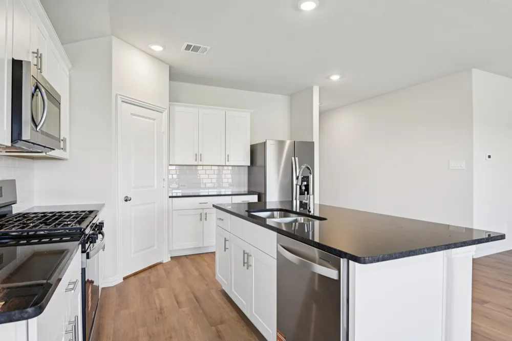 2115 Longchamp Lane Seagoville, TX 75159
