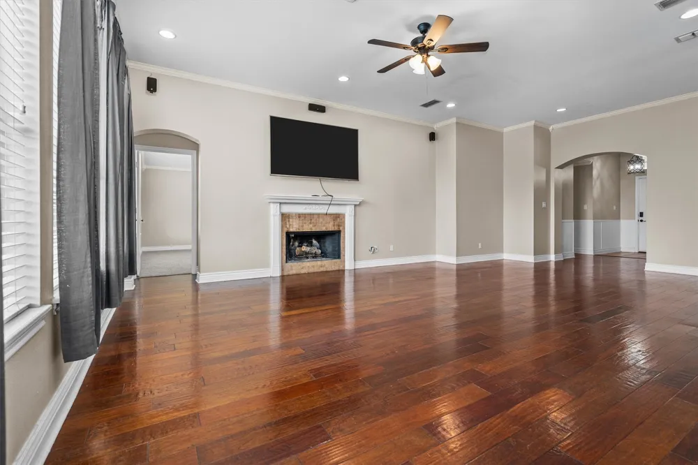 833 Greenwood Circle Lindale, TX 75771