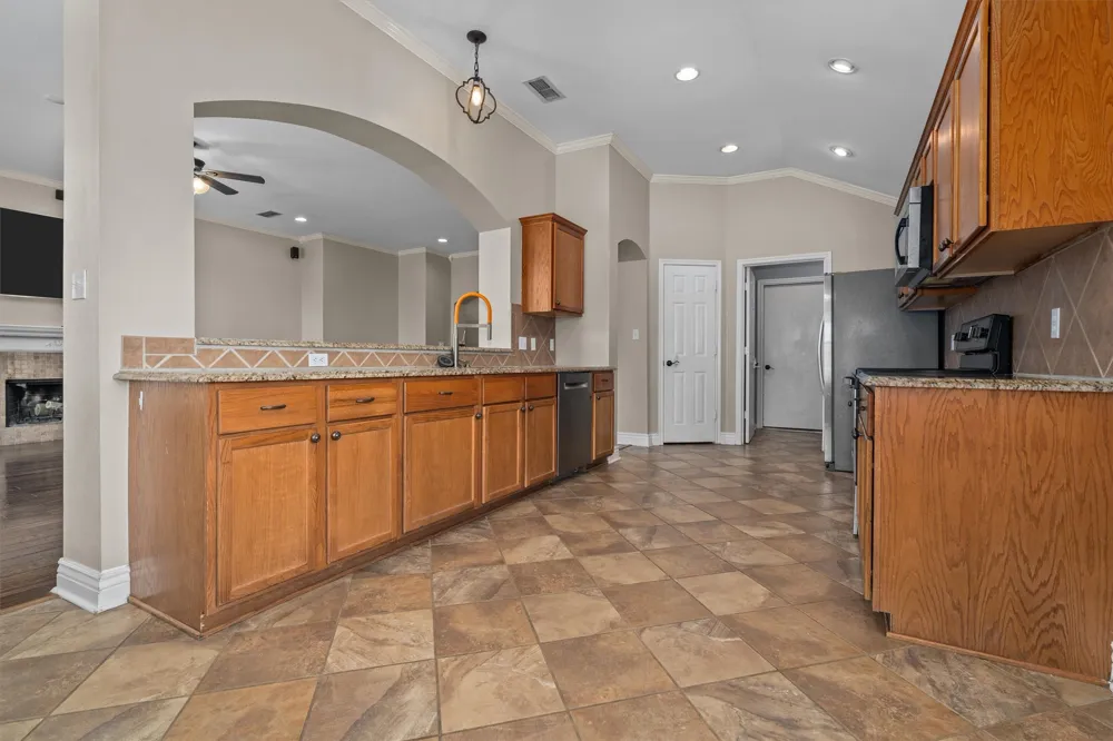 833 Greenwood Circle Lindale, TX 75771