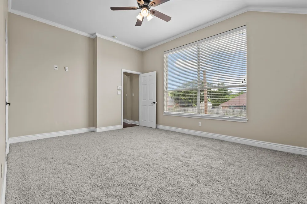 833 Greenwood Circle Lindale, TX 75771