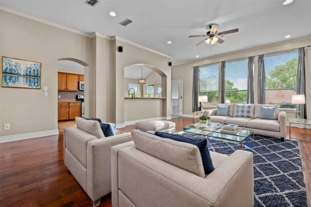 833 Greenwood Circle Lindale, TX 75771