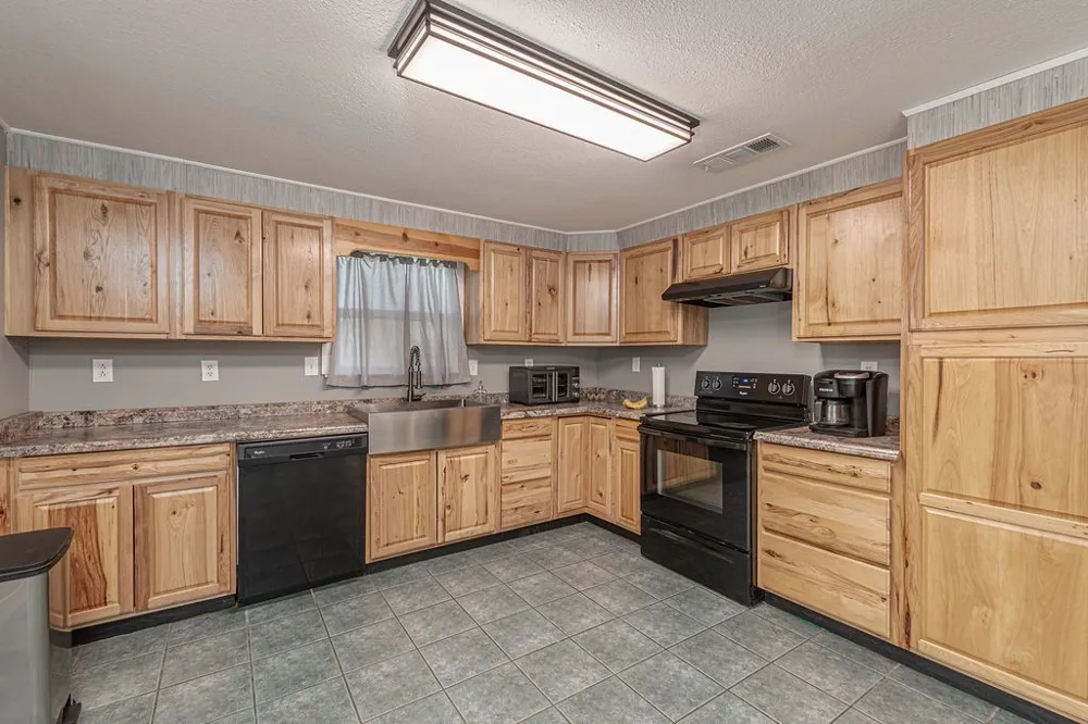 3332 County Road 1033 Greenville, TX 75401