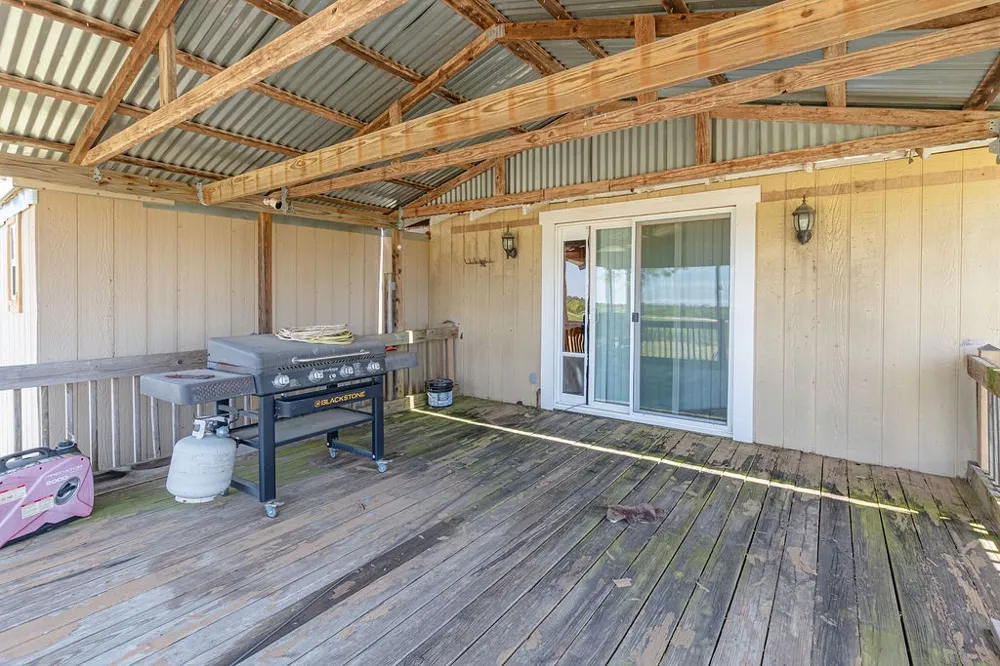 3332 County Road 1033 Greenville, TX 75401