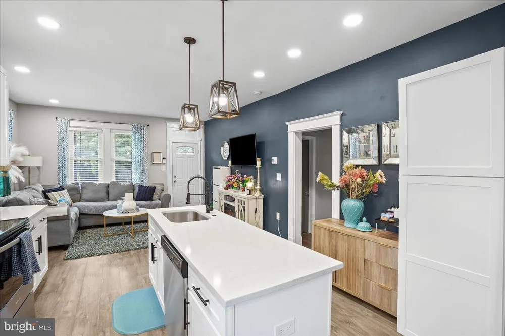 2809 HEMLOCK AVENUE Baltimore, MD 21214
