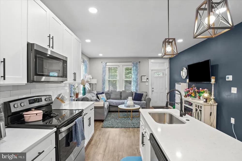 2809 HEMLOCK AVENUE Baltimore, MD 21214