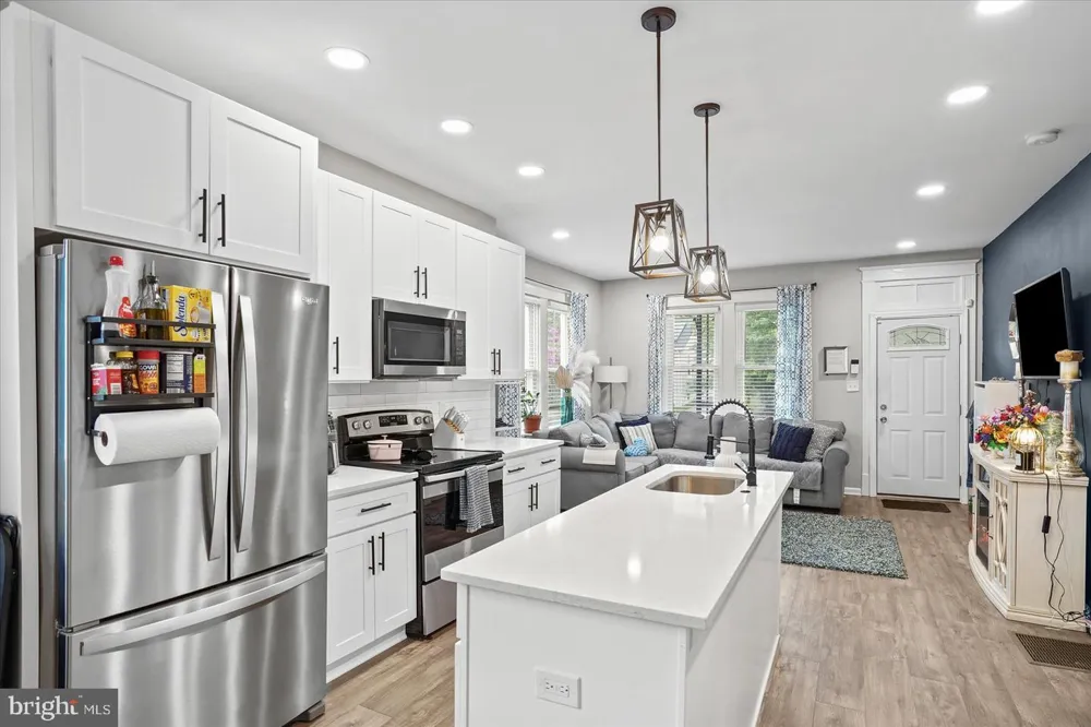 2809 HEMLOCK AVENUE Baltimore, MD 21214