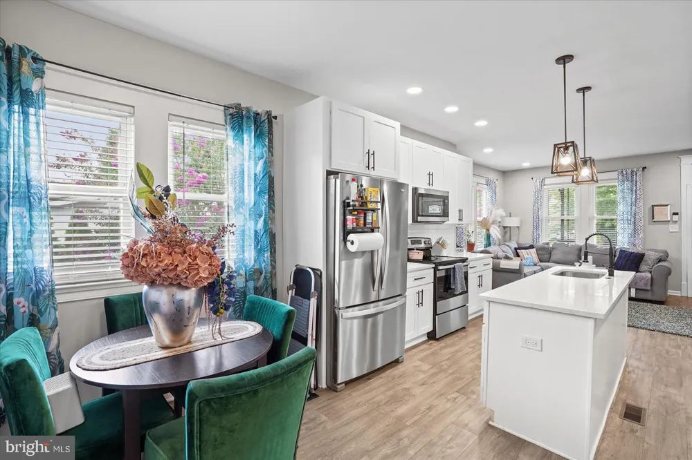 2809 HEMLOCK AVENUE Baltimore, MD 21214