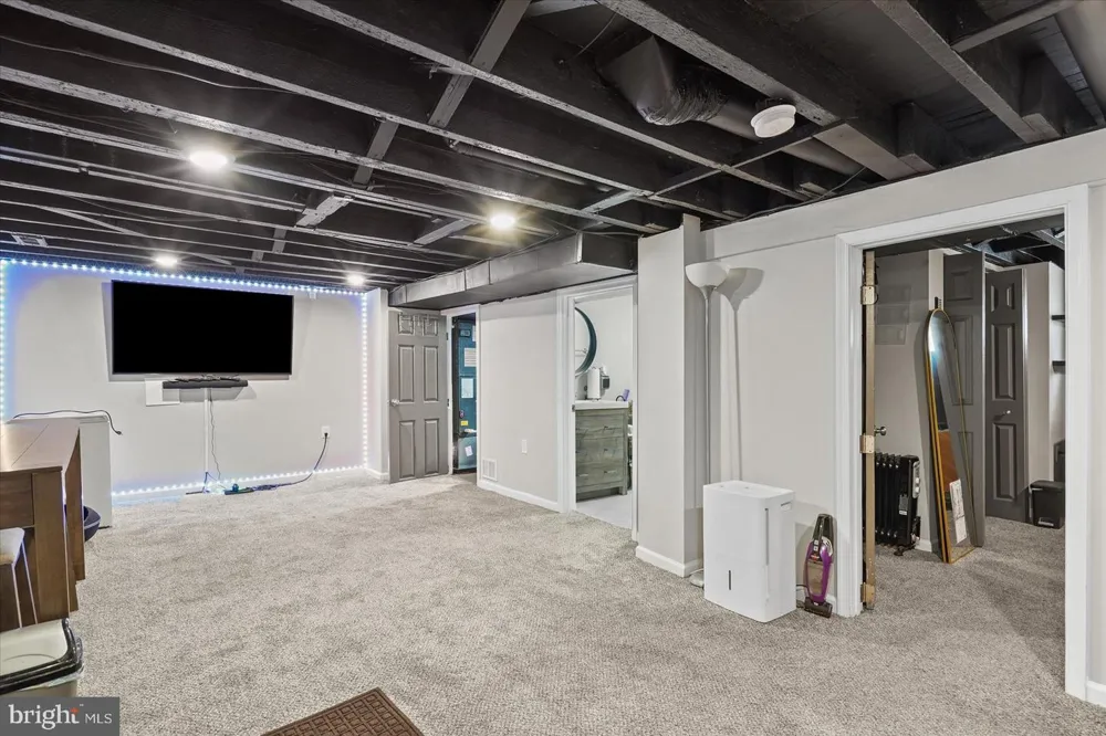 2809 HEMLOCK AVENUE Baltimore, MD 21214