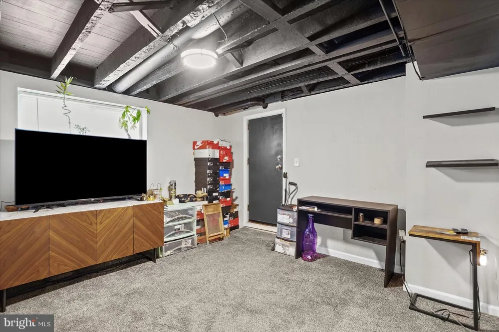 2809 HEMLOCK AVENUE Baltimore, MD 21214