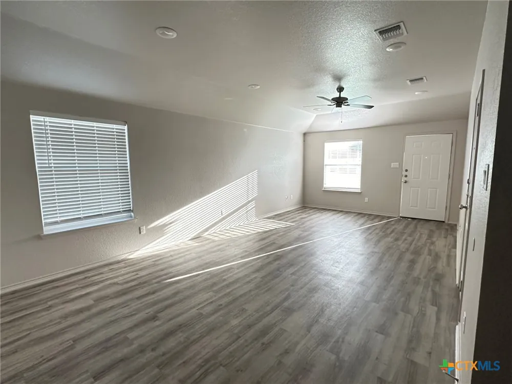 2424 Fm 1113 #B Copperas Cove, TX 76522
