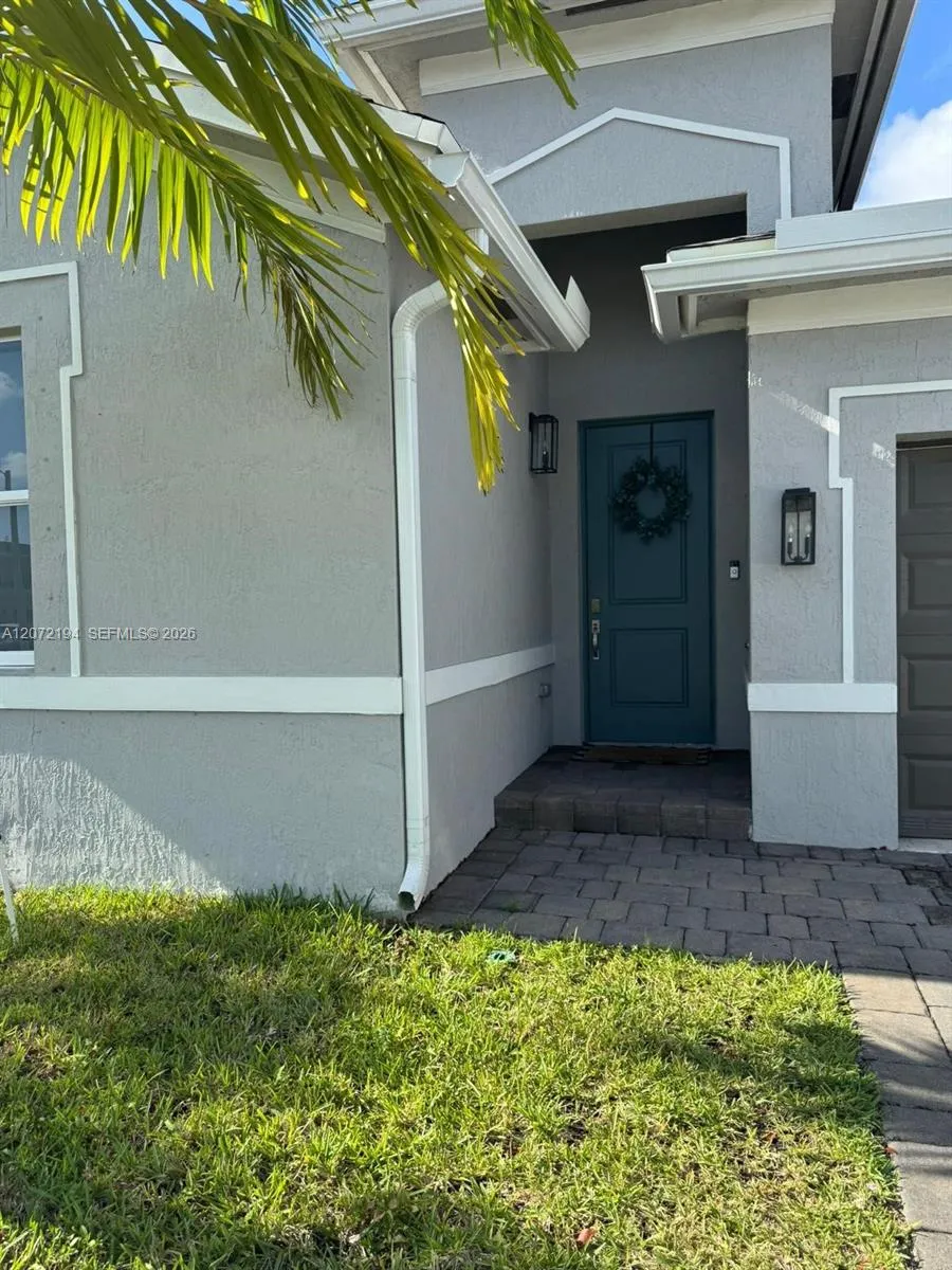 13260 SW 272nd St Homestead, FL 33032