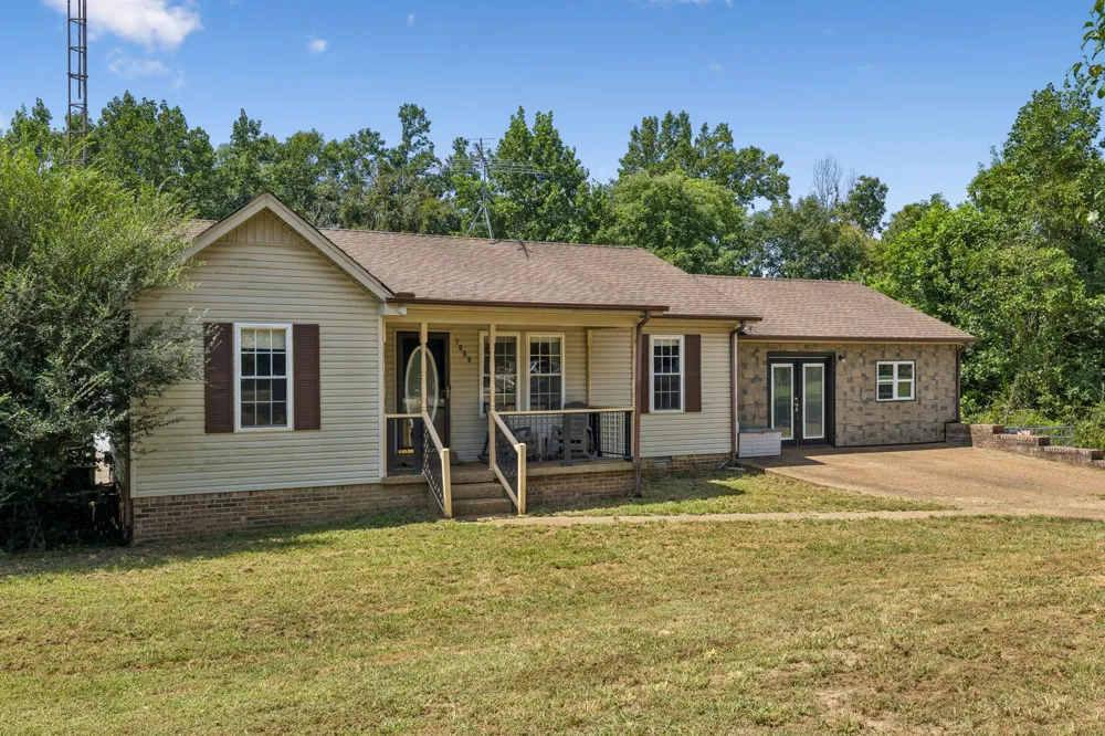 7008 Meadow Dr Centerville, TN 37033