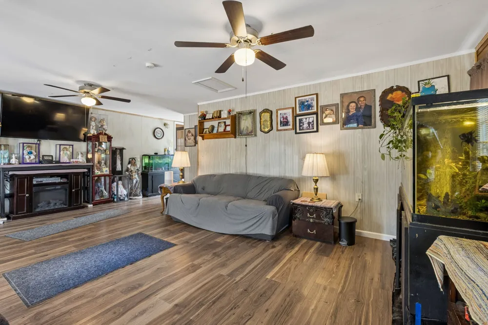 7008 Meadow Dr Centerville, TN 37033