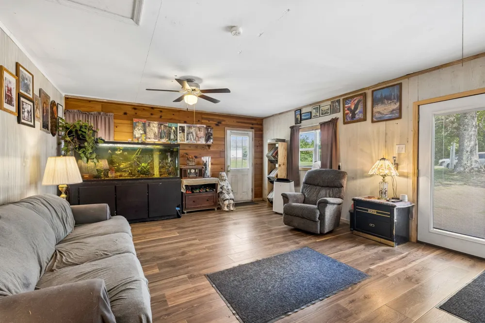 7008 Meadow Dr Centerville, TN 37033