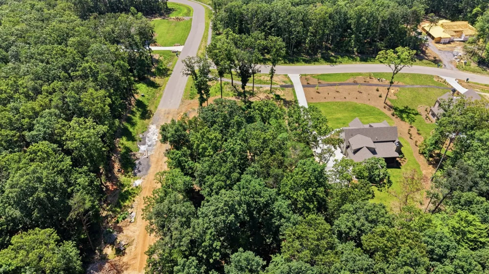 8581 Bear Paw Trail Signal Mountain, TN 37377