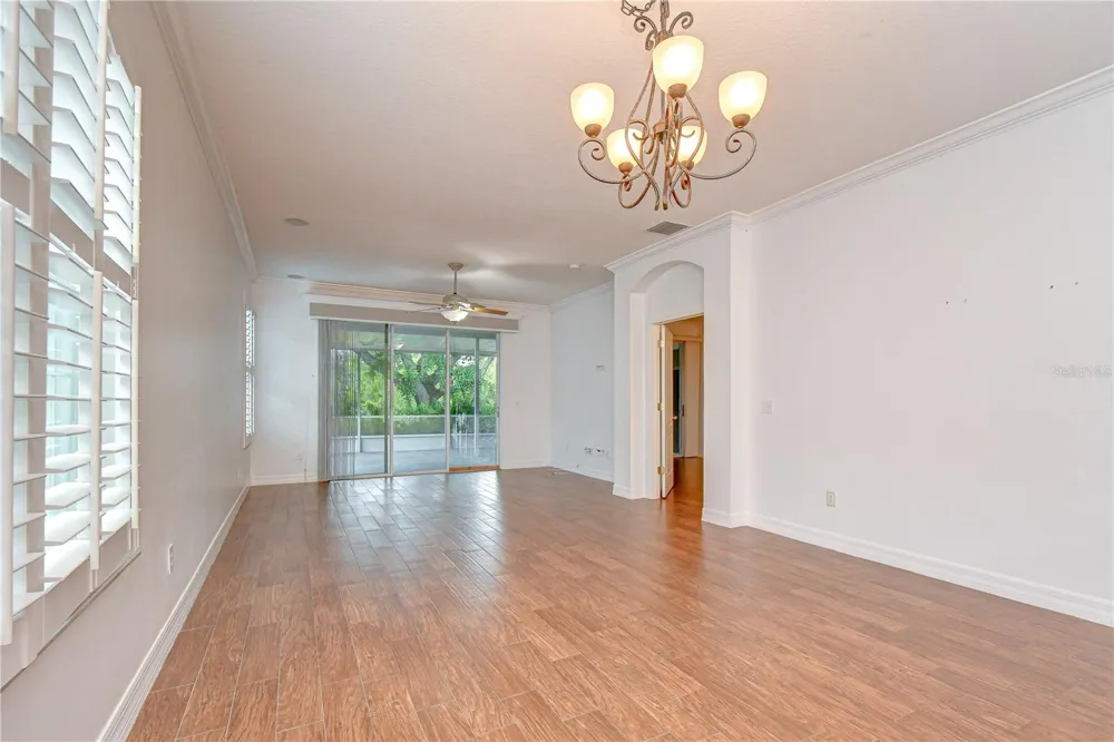 6026 SANDHILL RIDGE DRIVE Lithia, FL 33547