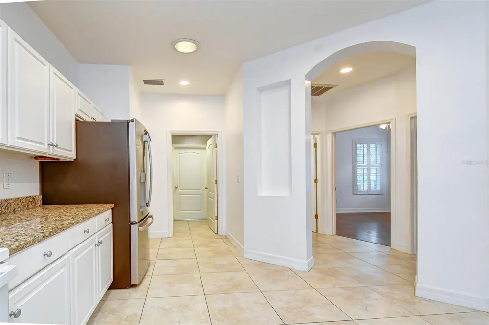 6026 SANDHILL RIDGE DRIVE Lithia, FL 33547
