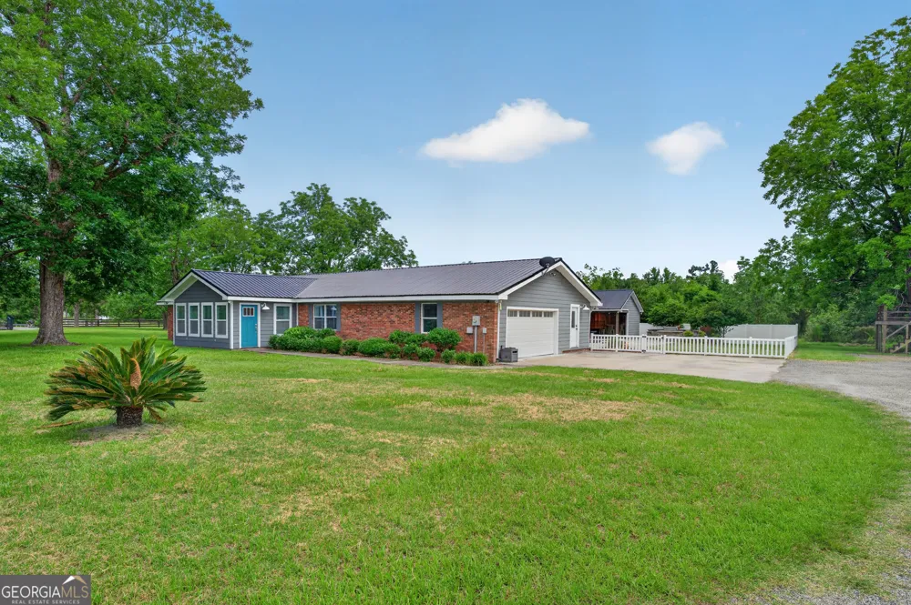 5349 Johnson PL Waycross, GA 31503