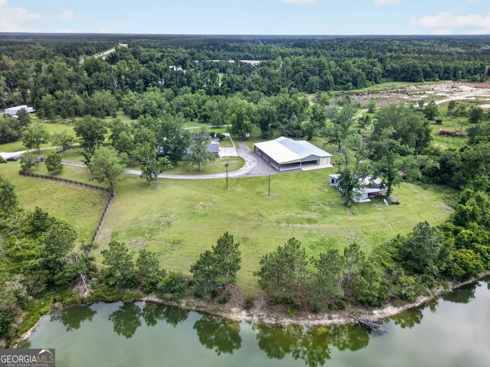5349 Johnson PL Waycross, GA 31503