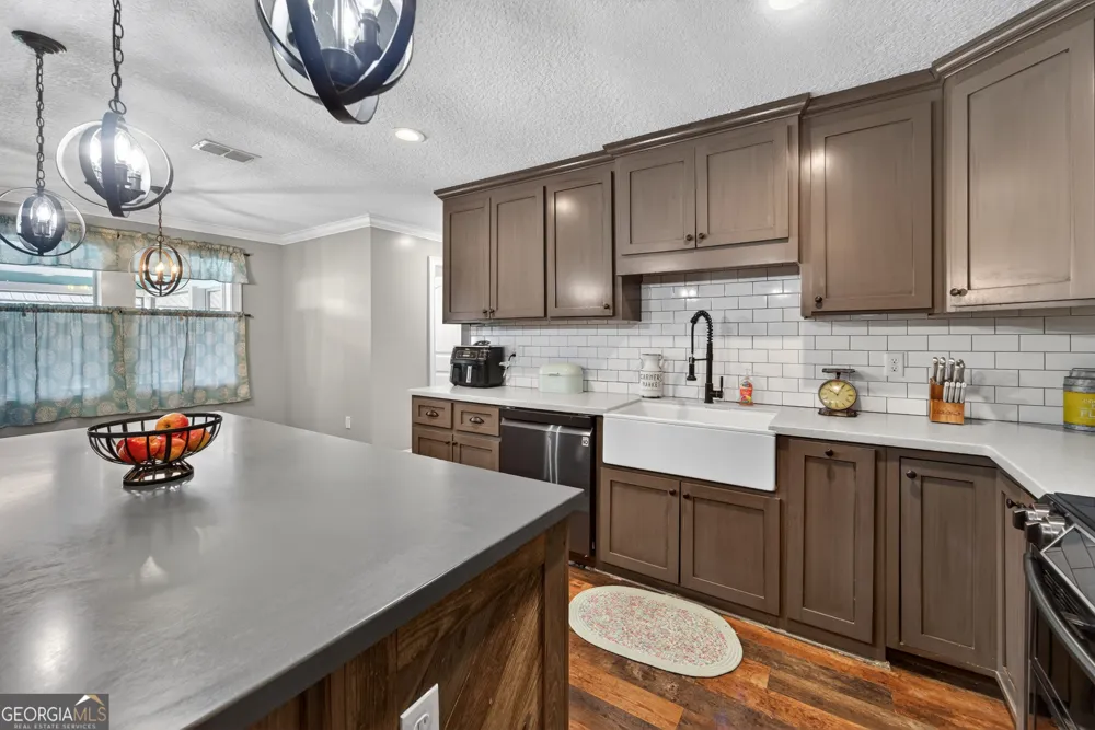 5349 Johnson PL Waycross, GA 31503