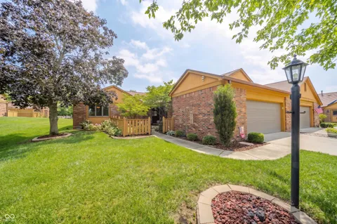 136 College Parkway