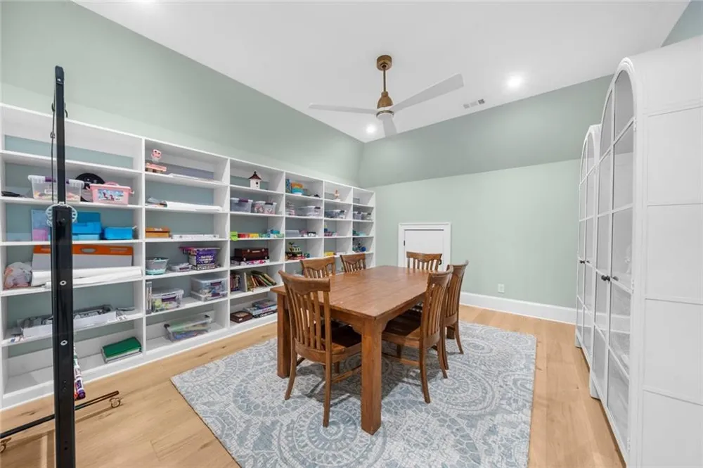 570 Lost River Bnd Milton, GA 30004
