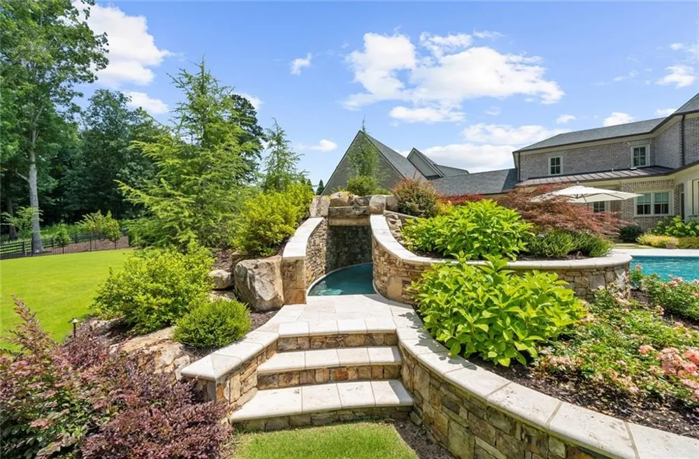 570 Lost River Bnd Milton, GA 30004