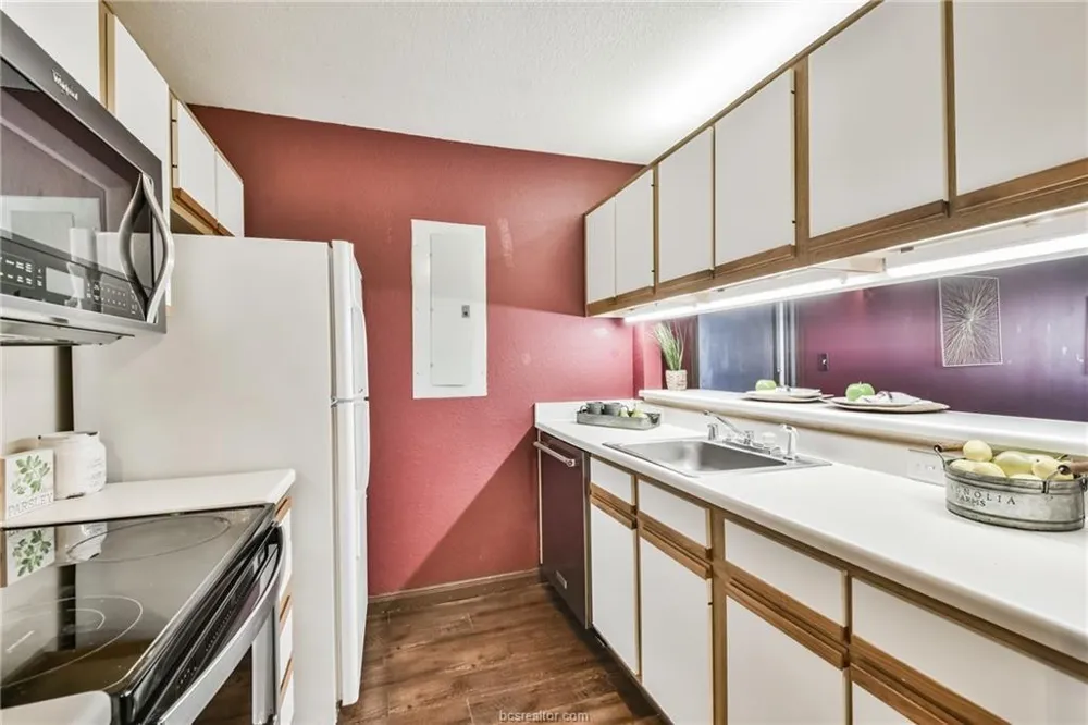 529 Southwest Parkway Parkway #203 College Station, TX 77840