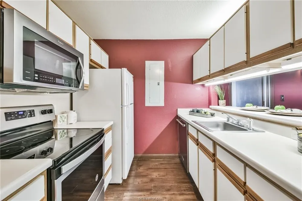 529 Southwest Parkway Parkway #203 College Station, TX 77840