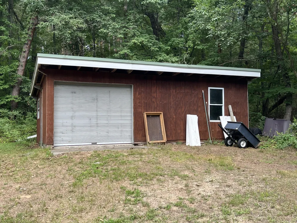 11011 Podunk Avenue NE Greenville, MI 48838