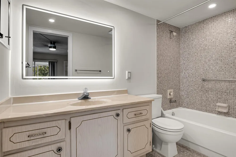 250 RICHMOND F #250 Deerfield Beach, FL 33442