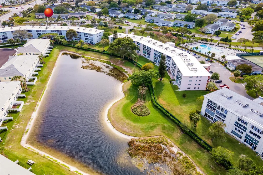 250 RICHMOND F #250 Deerfield Beach, FL 33442
