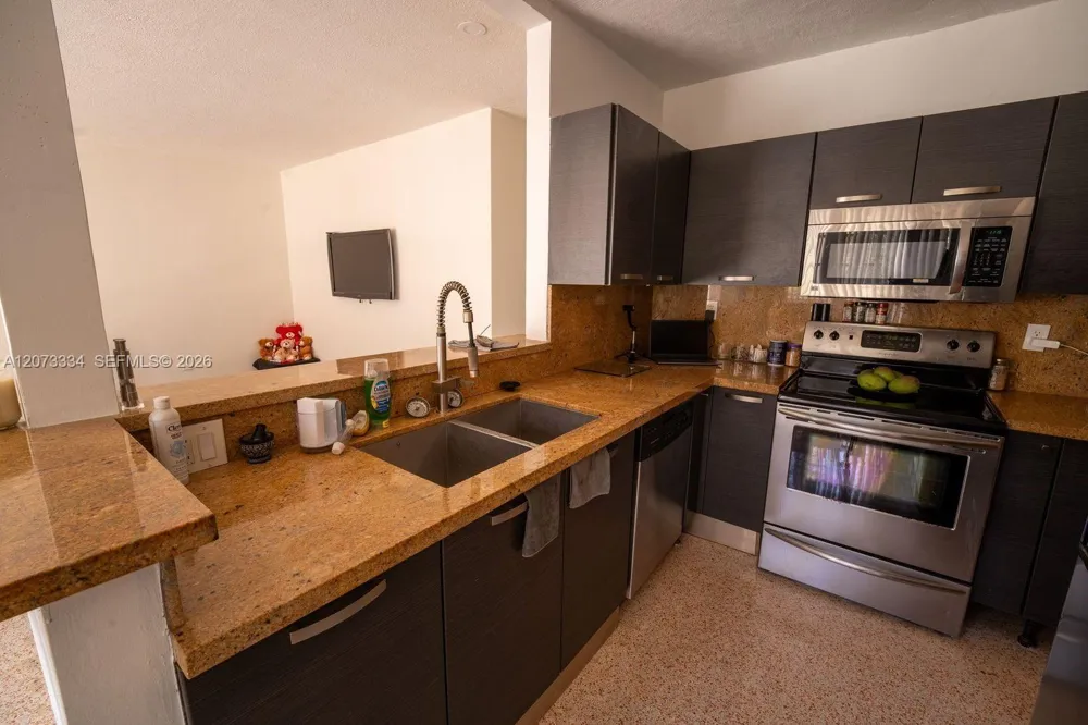 11600 NE 6th Ave Biscayne Park, FL 33161
