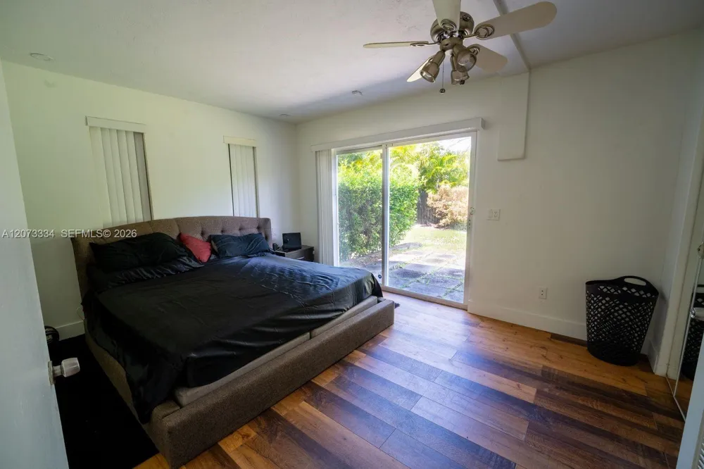 11600 NE 6th Ave Biscayne Park, FL 33161