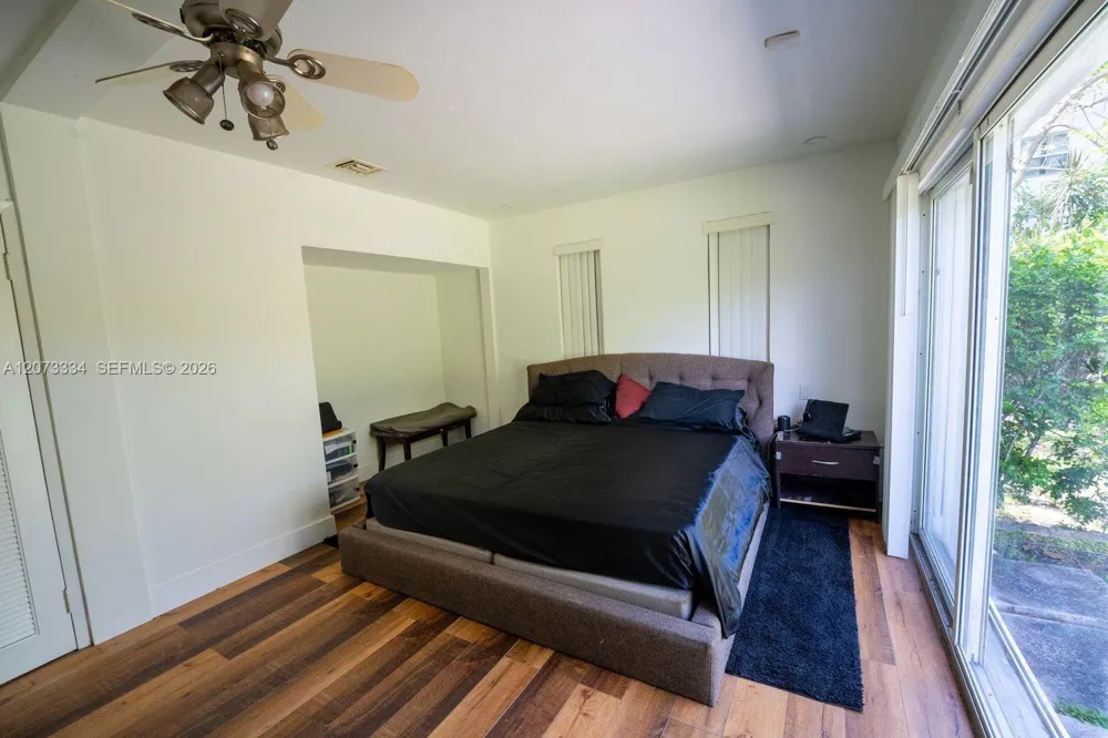 11600 NE 6th Ave Biscayne Park, FL 33161