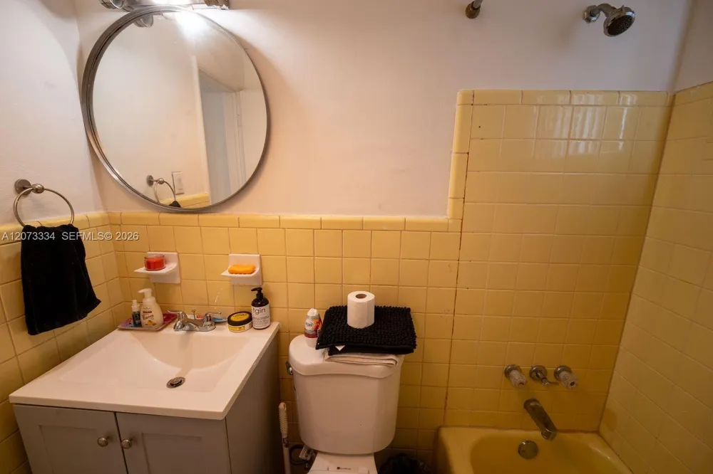 11600 NE 6th Ave Biscayne Park, FL 33161
