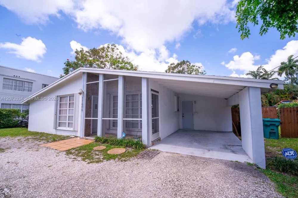 11600 NE 6th Ave Biscayne Park, FL 33161