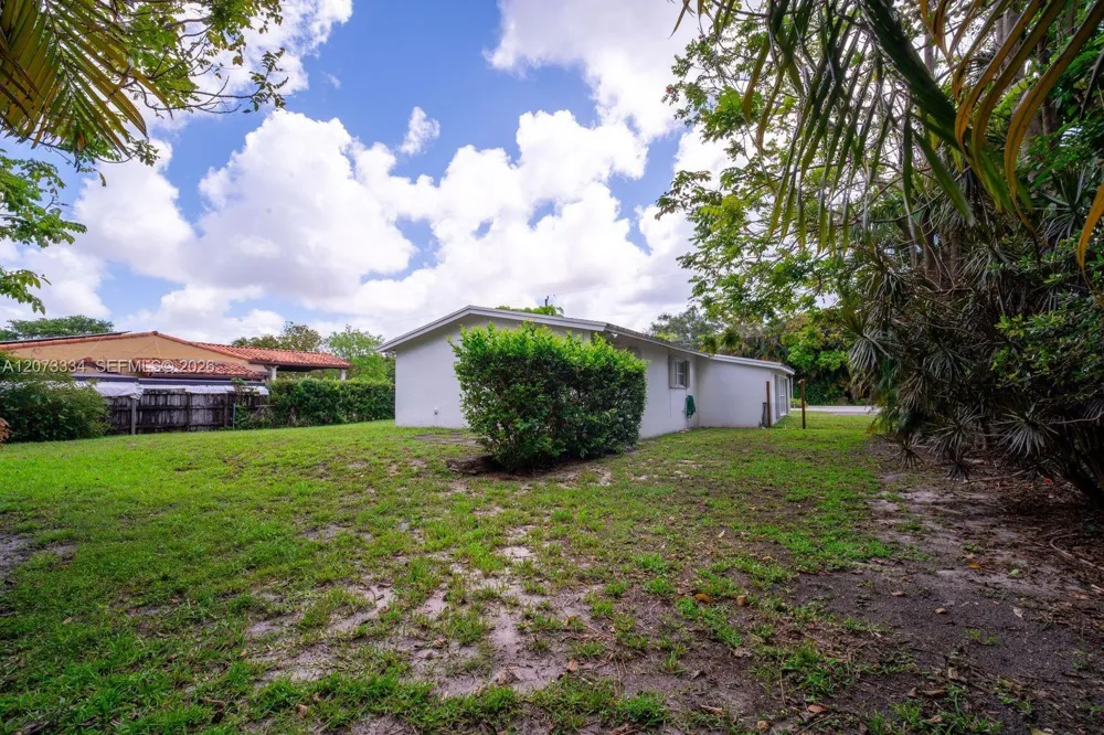 11600 NE 6th Ave Biscayne Park, FL 33161