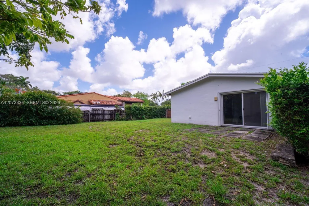 11600 NE 6th Ave Biscayne Park, FL 33161