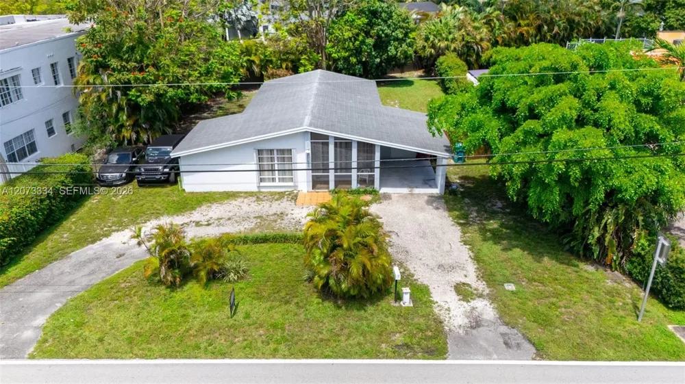 11600 NE 6th Ave Biscayne Park, FL 33161