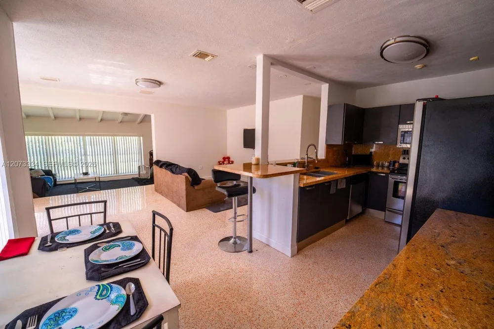 11600 NE 6th Ave Biscayne Park, FL 33161