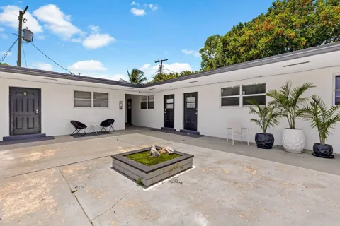 1826 Sherman Street #APT 8