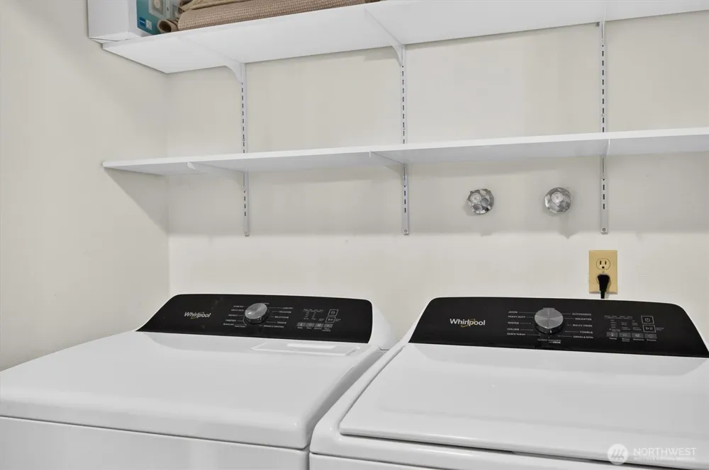 48 Clover Street Cathlamet, WA 98612