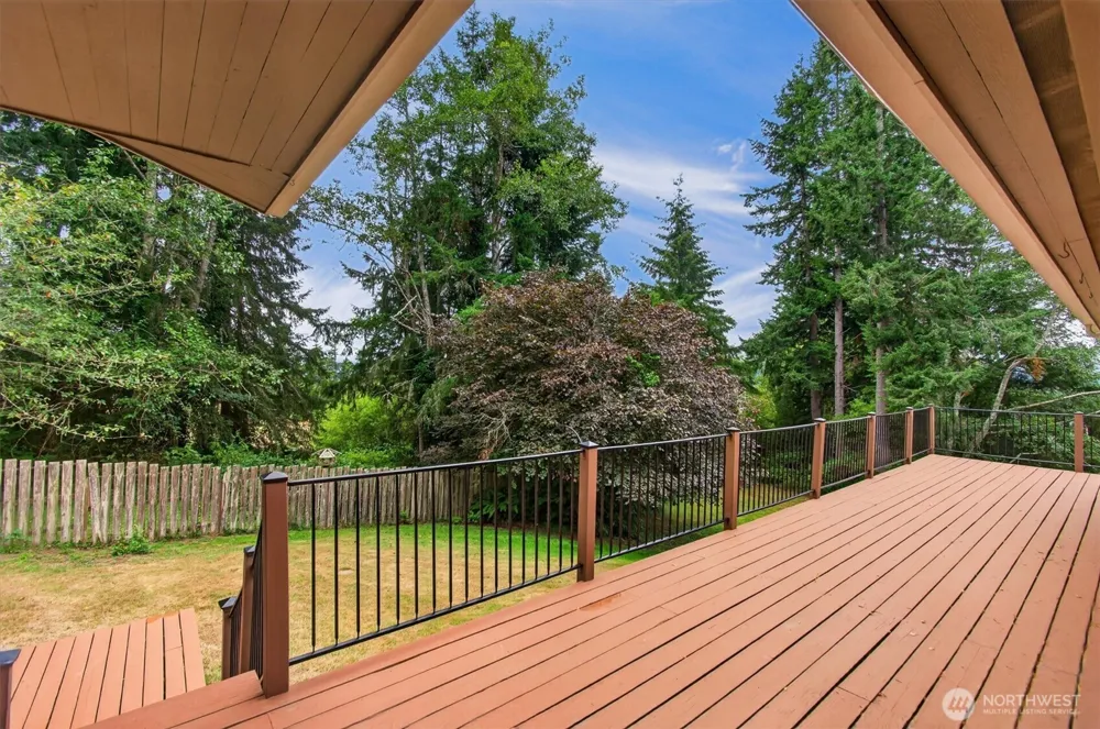 48 Clover Street Cathlamet, WA 98612
