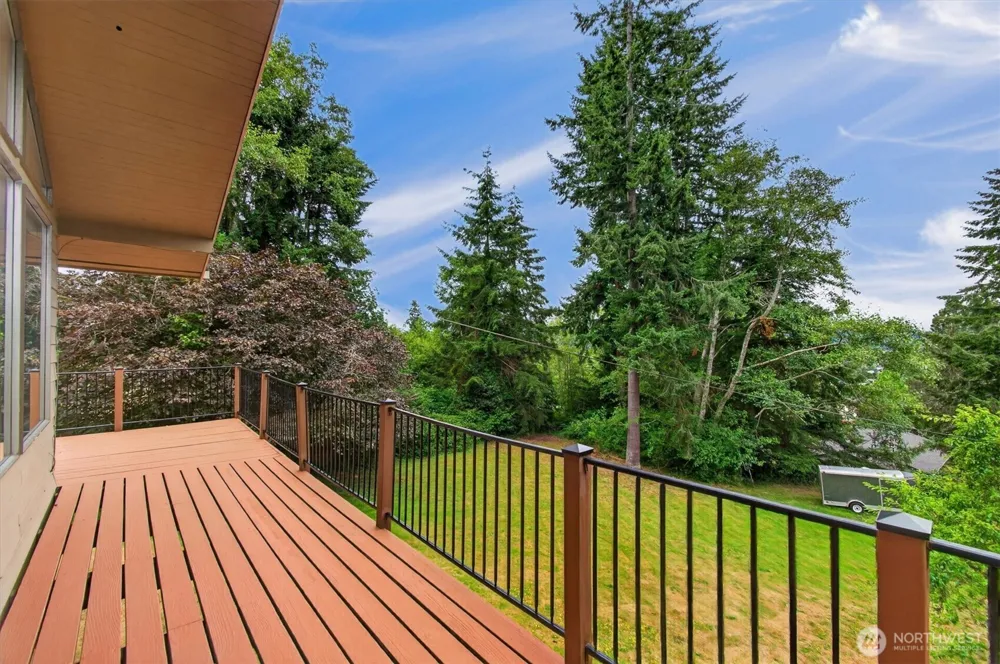48 Clover Street Cathlamet, WA 98612