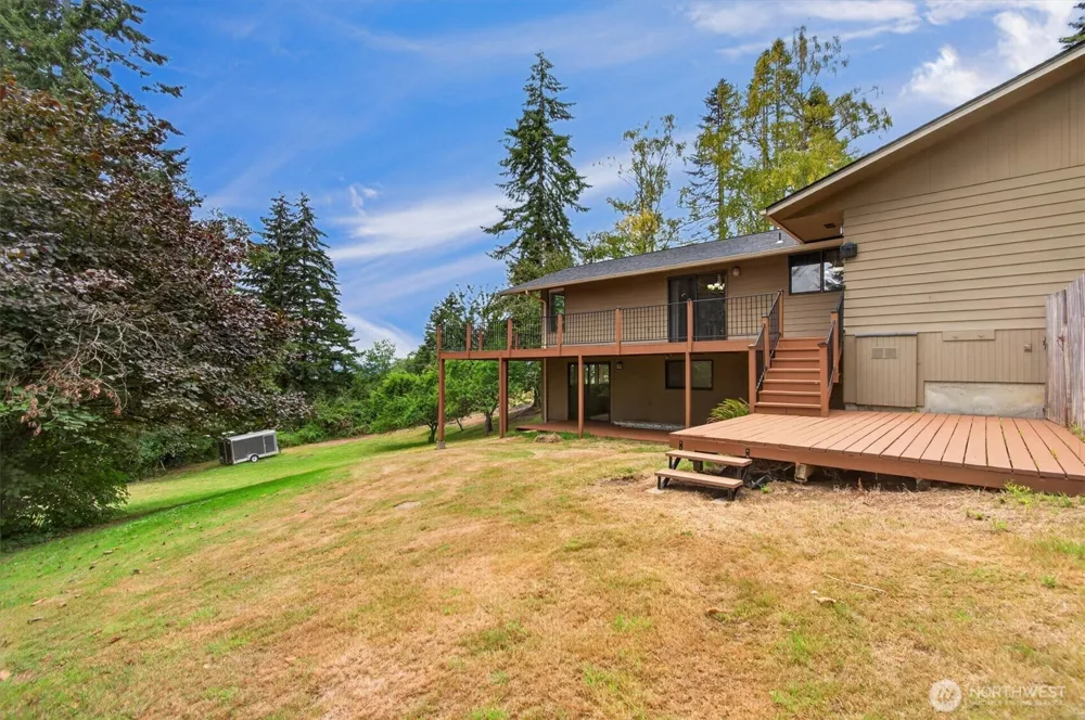 48 Clover Street Cathlamet, WA 98612