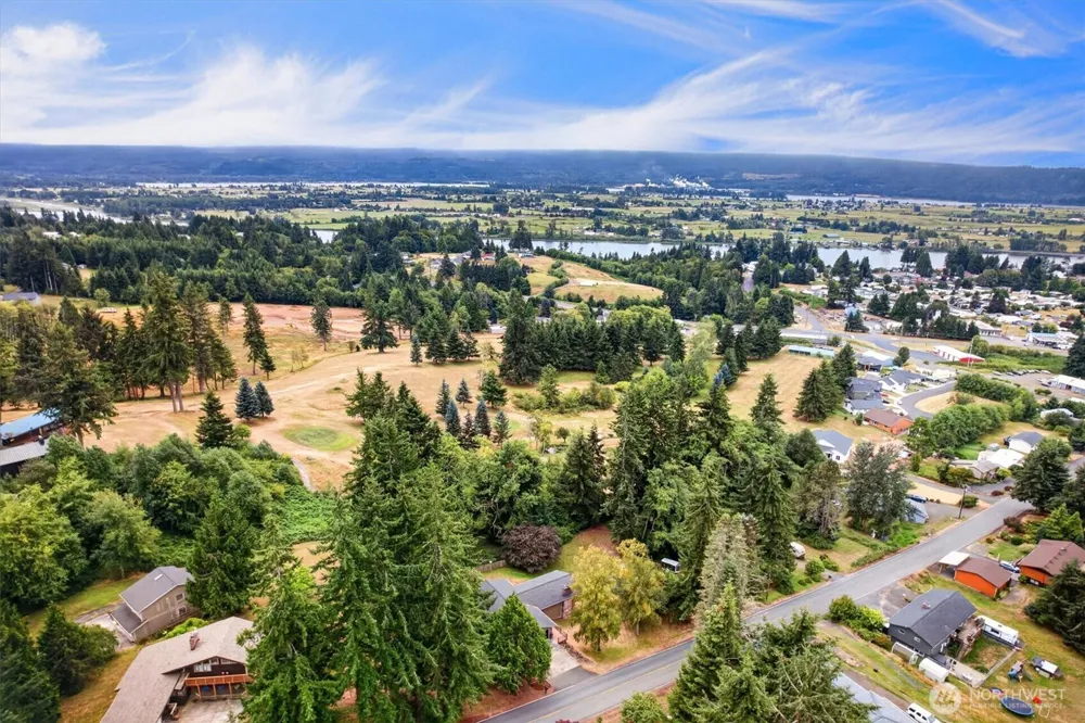 48 Clover Street Cathlamet, WA 98612