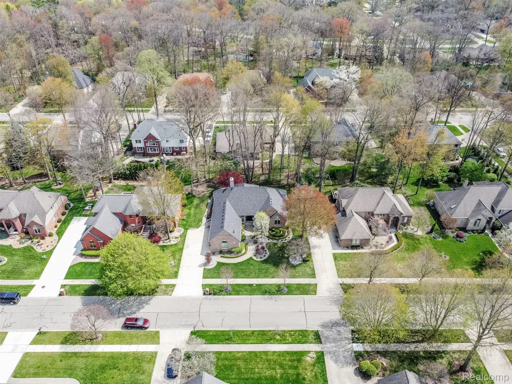 53588 Oak Grove Shelby Charter Township, MI 48315